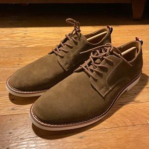 Tommy Hilfiger Brown Suede Oxfords